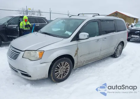2011 Chrysler Town & Country Limited from USA, damaged, VIN 2A4RR6DG3BR609061